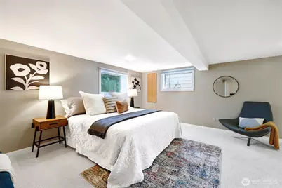 10327 Stone Avenue N, Seattle, WA 98133 - Photo 18