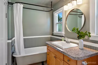 10327 Stone Avenue N, Seattle, WA 98133 - Photo 12