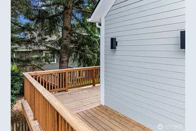 210 S Cambrian Avenue, Bremerton, WA 98312 - Photo 20