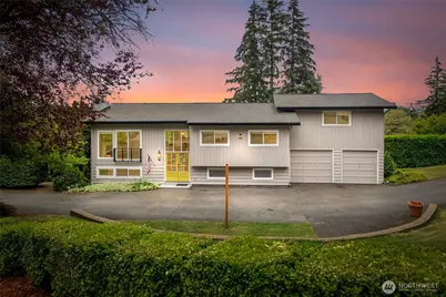 304 128th Avenue SE, Bellevue, WA 98005 - Photo 1