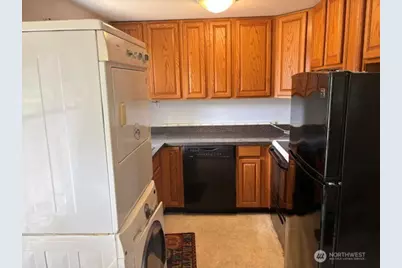 741 N 128th Street, Seattle, WA 98133 - Photo 4
