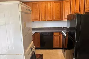 741 N 128th St, Seattle, WA 98133 - Photo 4