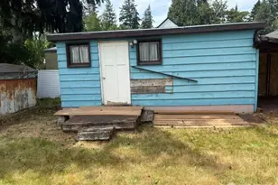 741 N 128th St, Seattle, WA 98133 - Photo 10