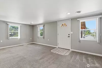 219 Washington Place, Electric City, WA 99123 - Photo 8