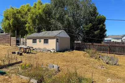 938 E 6th Street, Port Angeles, WA 98362 - Photo 24