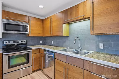 57 Etruria Street #1, Seattle, WA 98109 - Photo 10