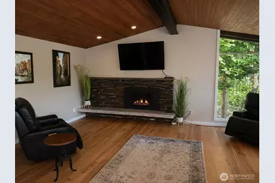 8210 171st Avenue NE, Redmond, WA 98052 - Photo 14