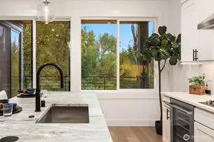 14888 Hs#6 NE 2nd Ct, Bellevue, WA 98007 - Photo 12