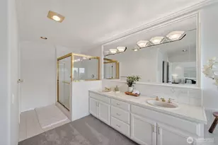 8762 Paisley Dr NE, Seattle, WA 98115 - Photo 20