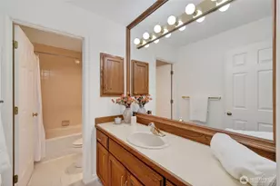 8762 Paisley Dr NE, Seattle, WA 98115 - Photo 30