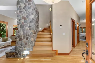 14677 Sivertson Road NE, Bainbridge Island, WA 98110 - Photo 4
