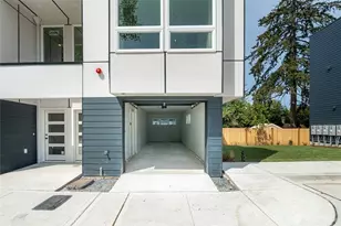 12225 Roseberg Ave S, Seattle, WA 98168 - Photo 24