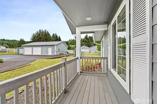 5 Martin Ln, Raymond, WA 98577 - Photo 4