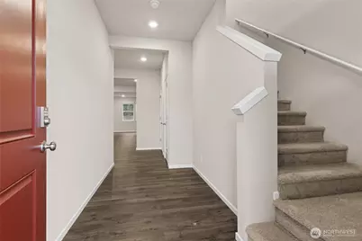 5518 S 328th Street #5, Auburn, WA 98001 - Photo 2
