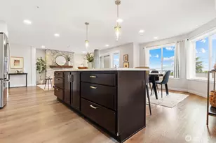 554 Paradise Ln, Edmonds, WA 98020 - Photo 16