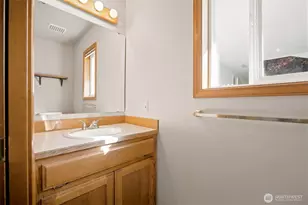 806 S Park Ct, Lynden, WA 98264 - Photo 34