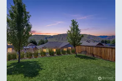462 S Kansas Loop, East Wenatchee, WA 98802 - Photo 4