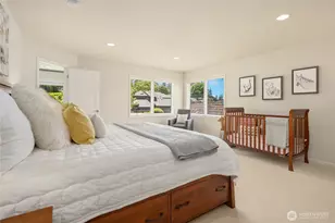 20729 SE 34th St, Sammamish, WA 98075 - Photo 32