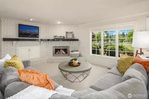 20729 SE 34th St, Sammamish, WA 98075 - Photo 12