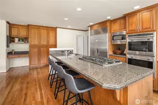 20729 SE 34th St, Sammamish, WA 98075 - Photo 10