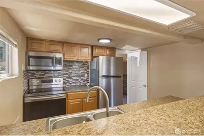 1522 Crescent St, Wenatchee, WA 98801 - Photo 10