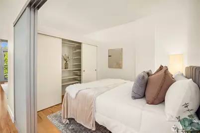 2911 2nd Ave #616, Seattle, WA 98121 - Photo 4
