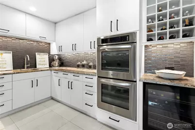 70 Cascade Ky, Bellevue, WA 98006 - Photo 12