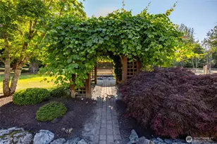13790 Trumpeter Ln, Mount Vernon, WA 98273 - Photo 8