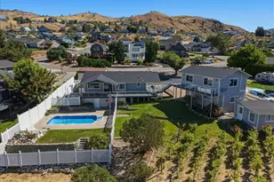 104 Orchard View Dr, Chelan, WA 98816 - Photo 1