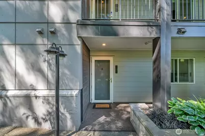 9201 NE Juanita Drive #101, Kirkland, WA 98034 - Photo 4