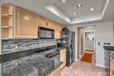 9201 NE Juanita Drive #101, Kirkland, WA 98034 - Photo 12
