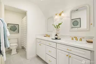 26207 NE 34th St, Redmond, WA 98053 - Photo 14