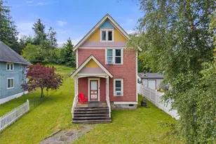 722 E Cowlitz St, South Bend, WA 98586 - Photo 1