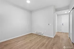 1085 103rd Ave NE, Bellevue, WA 98004 - Photo 6