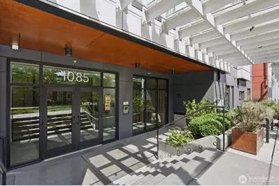 1085 103rd Avenue NE #204, Bellevue, WA 98004 - Photo 1