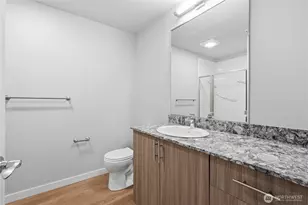 1085 103rd Ave NE, Bellevue, WA 98004 - Photo 8