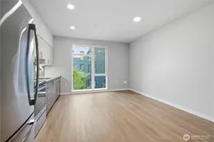 1085 103rd Ave NE, Bellevue, WA 98004 - Photo 12