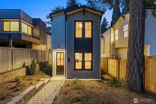 9210 116th Ave NE, Kirkland, WA 98033 - Photo 2