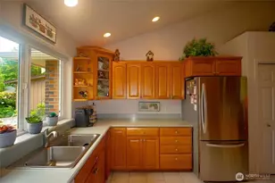 226 Hurricane Ridge Dr, Sequim, WA 98382 - Photo 10