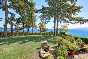 386 Shore Dr, Camano Island, WA 98282 - Photo 4