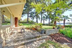 386 Shore Dr, Camano Island, WA 98282 - Photo 6