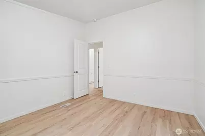215 105th Avenue E, Edgewood, WA 98372 - Photo 20