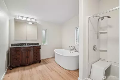 215 105th Avenue E, Edgewood, WA 98372 - Photo 10