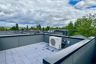 6947 42nd Ave S, Seattle, WA 98118 - Photo 20