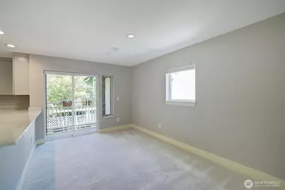 215 20th Avenue E #307, Seattle, WA 98112 - Photo 6