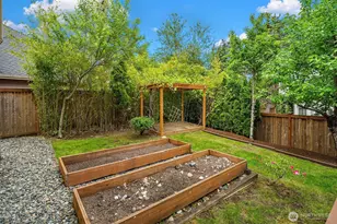 24544 SE 43rd Pl, Sammamish, WA 98029 - Photo 30