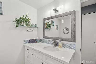 10430 Gravelly Lake Drive SW #40, Lakewood, WA 98499 - Photo 20