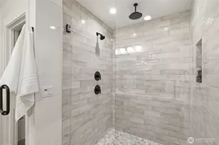 3646 Greenwood Ave N, Seattle, WA 98103 - Photo 26