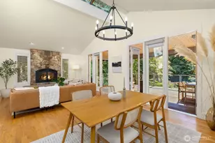 6575 NE Honeysuckle Ln, Bainbridge Island, WA 98110 - Photo 6