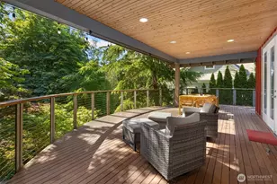 6575 NE Honeysuckle Ln, Bainbridge Island, WA 98110 - Photo 10
